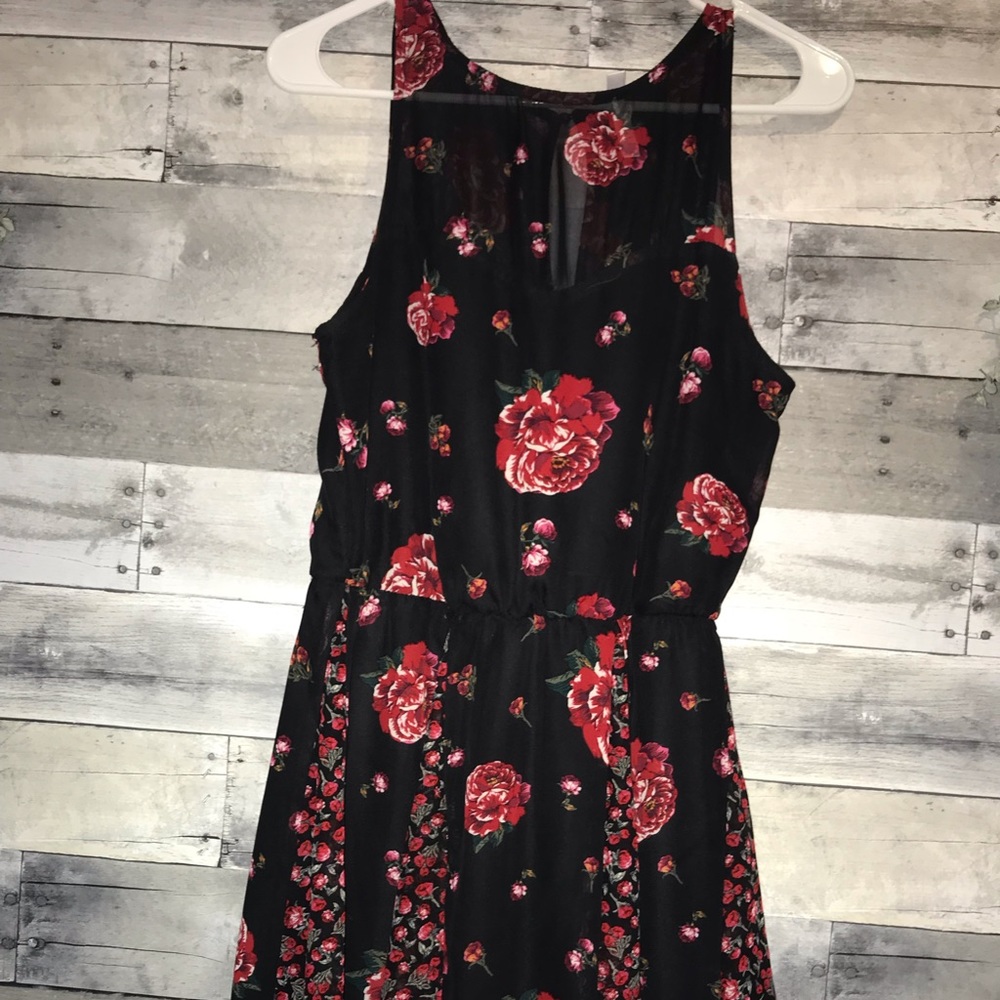 Black dress with red roses